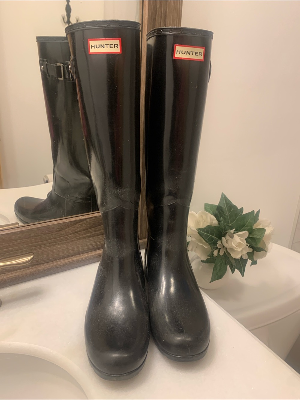 Hunter Tall Gloss Black Rain Boots with Red Logo